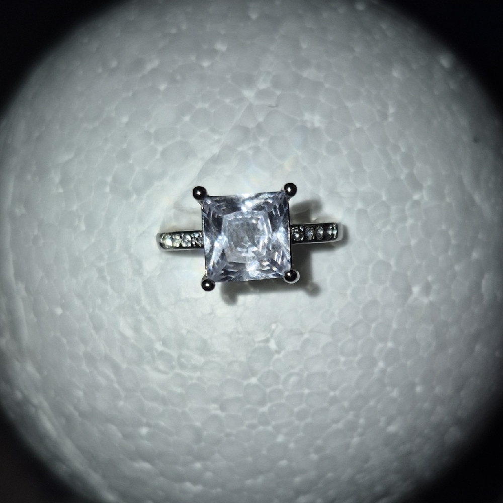 Elegant Silver Women's Ring